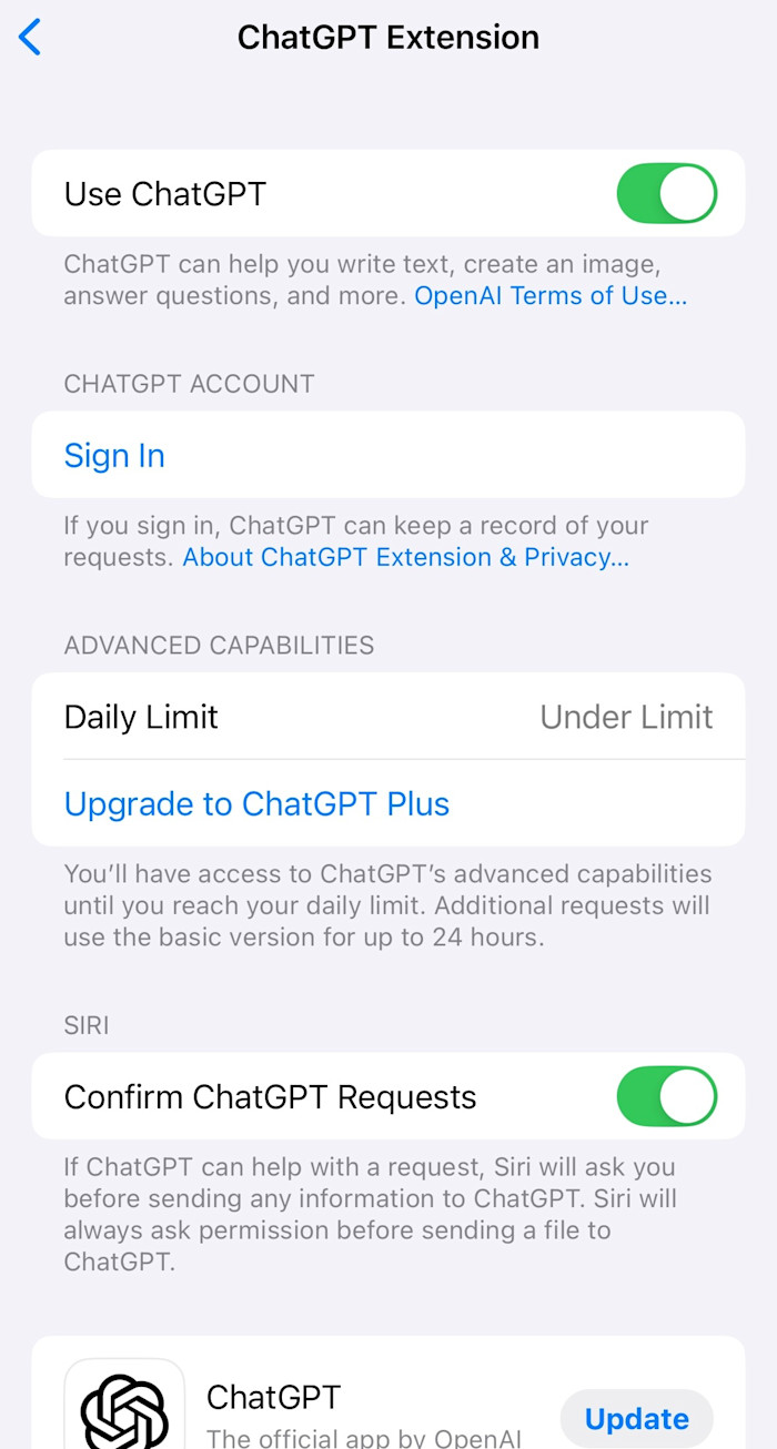 官方截图：登录前后的 ChatGPT Extension 页面：Use ChatGPT 开关、ChatGPT Account 的 Sign In、Advanced Capabilities 的 Daily Limit、Confirm ChatGPT Requests（英文界面）