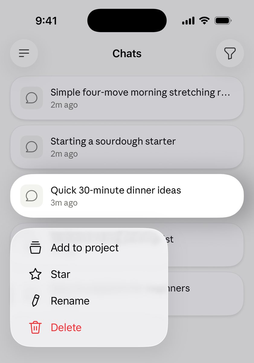 Claude iOS 版对话列表：长按对话后弹出菜单，包含 Add to project、Star、Rename 和 Delete
