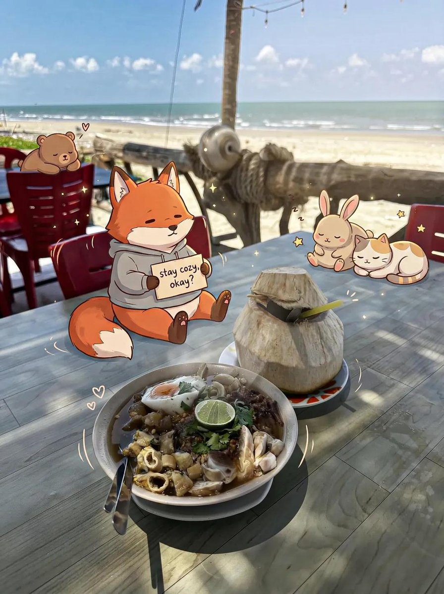 AI海报提示词：美食实拍叠加手绘小动物涂鸦，海边餐桌上的治愈系探店图（gpt-image-2）