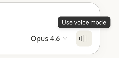 网页版输入框右下角的声波图标，悬停显示「Use voice mode」，左边是模型选择器